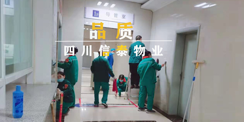 春風(fēng)里，你是纖塵不染的天使